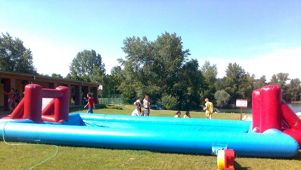 Vodný futbal - nafukovacie ihrisko 30 x 15 m